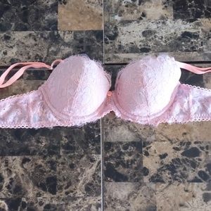 Women's lace push-up bra
